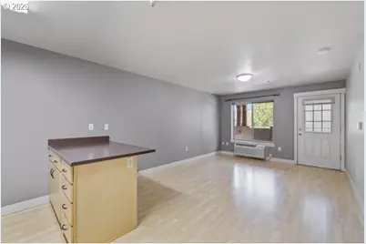 9817 NE Irving St #211, Portland, OR 97220 - Photo 8