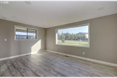 10605 NE 117th Ave, Vancouver, WA 98662 - Photo 16
