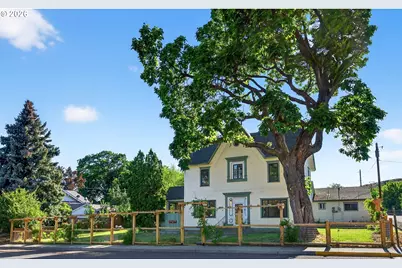 381 N Main St, Dufur, OR 97021 - Photo 1