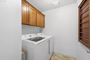 5442 Pranz Pl, Eugene, OR 97402 - Photo 24