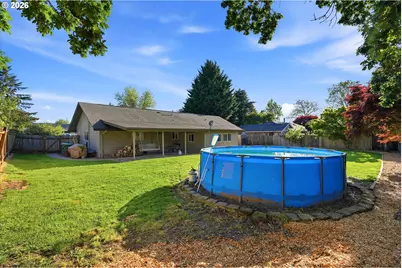 609 E Sunset Ct, Newberg, OR 97132 - Photo 32