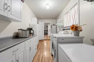 609 E Sunset Ct, Newberg, OR 97132 - Photo 18