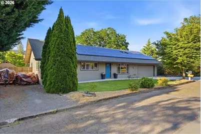 609 E Sunset Ct, Newberg, OR 97132 - Photo 2