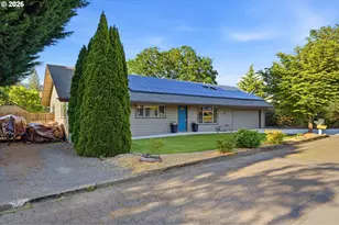 609 E Sunset Ct, Newberg, OR 97132 - Photo 2