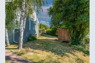 1112 Spruce St, Myrtle Point, OR 97458 - Photo 6