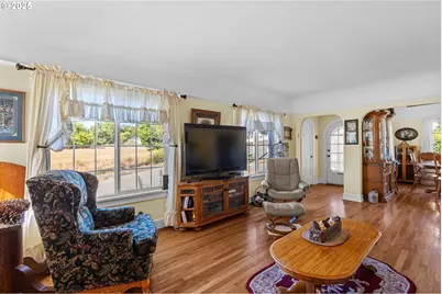 1112 Spruce St, Myrtle Point, OR 97458 - Photo 12