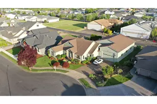 867 Corsair Dr, Independence, OR 97351 - Photo 42