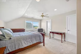 867 Corsair Dr, Independence, OR 97351 - Photo 26