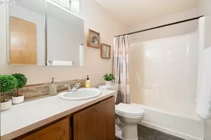 1480 SE Jacquelin Dr, Hillsboro, OR 97123 - Photo 32