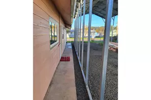 811 Laurel Ave, Reedsport, OR 97467 - Photo 32