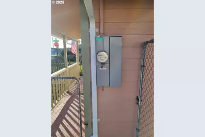 811 Laurel Ave, Reedsport, OR 97467 - Photo 34