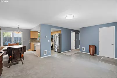 10618 SW 49th Ave, Portland, OR 97219 - Photo 4
