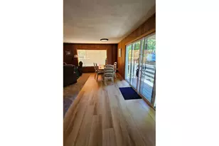 488 Walnut Ln, Eugene, OR 97401 - Photo 4