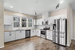 17182 SW Appledale Rd, Beaverton, OR 97007 - Photo 10