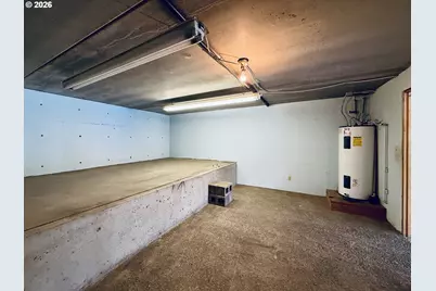 743 Marine View Dr, Longview, WA 98632 - Photo 30