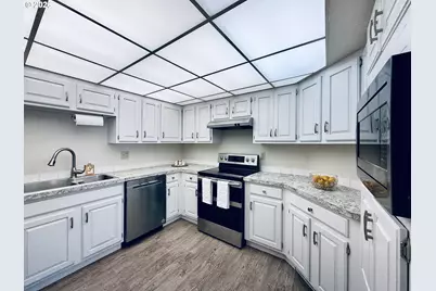 743 Marine View Dr, Longview, WA 98632 - Photo 4