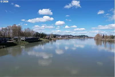 743 Marine View Dr, Longview, WA 98632 - Photo 32