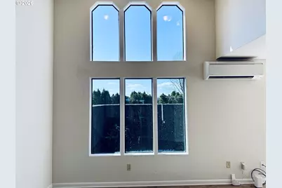 743 Marine View Dr, Longview, WA 98632 - Photo 2