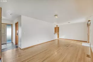 6788 SE Molt St, Milwaukie, OR 97267 - Photo 4