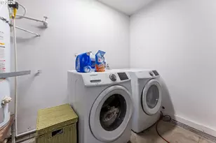 1893 NE 12th Ave, Hillsboro, OR 97124 - Photo 28