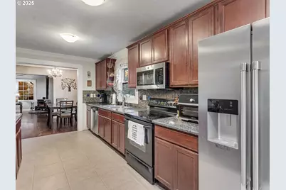 299 SW 3rd Ave, Canby, OR 97013 - Photo 10