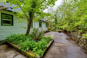 3398 Olive St, Eugene, OR 97405 - Photo 30
