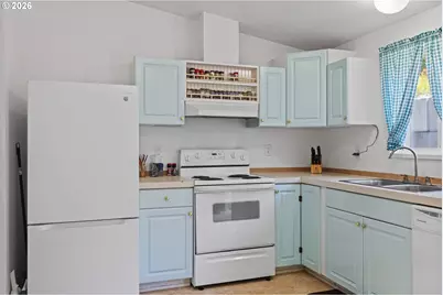 63431 Jerome Rd, Coos Bay, OR 97420 - Photo 16