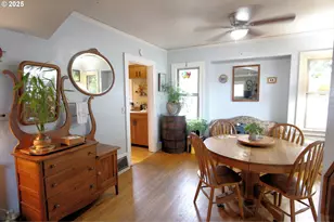 1913 E St, Washougal, WA 98671 - Photo 6