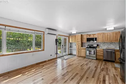271 Anita Ln, Glide, OR 97443 - Photo 10
