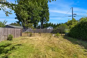 875 Division St NE, Bandon, OR 97411 - Photo 22