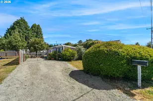 875 Division St NE, Bandon, OR 97411 - Photo 24