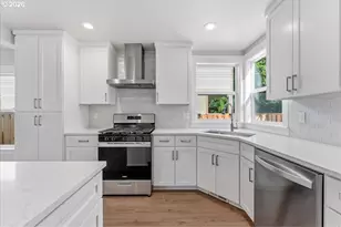 2505 N Winchell St, Portland, OR 97217 - Photo 8