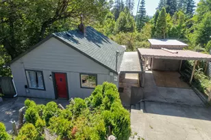 885 E 10th St, Coquille, OR 97423 - Photo 40