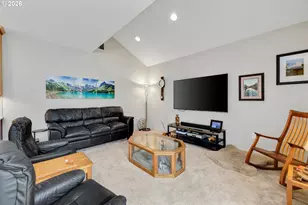 11335 Legato Dr, Oregon City, OR 97045 - Photo 16