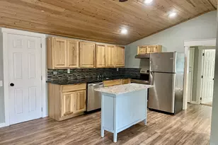 1545 Underwood Ave, Coos Bay, OR 97420 - Photo 2