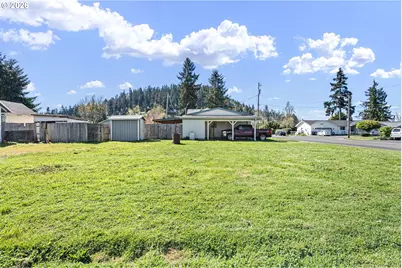 300 S 7th St, Creswell, OR 97426 - Photo 24