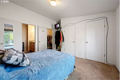 300 S 7th St, Creswell, OR 97426 - Photo 10