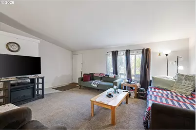 300 S 7th St, Creswell, OR 97426 - Photo 18