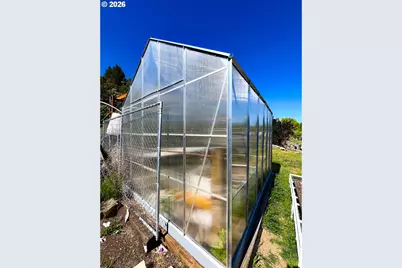 858 E Main St, John Day, OR 97845 - Photo 28