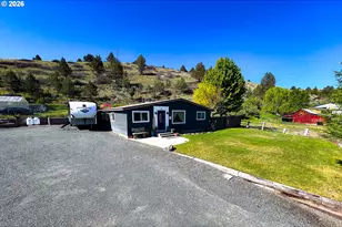 858 E Main St, John Day, OR 97845 - Photo 1