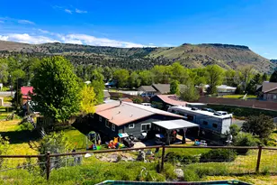 858 E Main St, John Day, OR 97845 - Photo 2