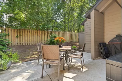 3926 Carman Dr, Lake Oswego, OR 97035 - Photo 26