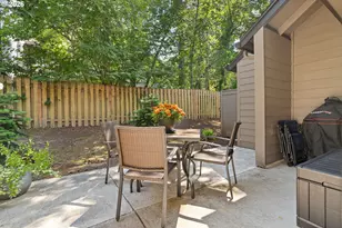 3926 Carman Dr, Lake Oswego, OR 97035 - Photo 26
