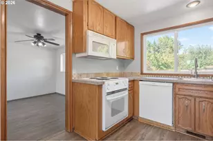 1180 Brockton Pl, Eugene, OR 97404 - Photo 8