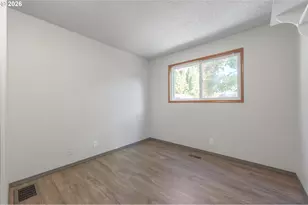 1180 Brockton Pl, Eugene, OR 97404 - Photo 16