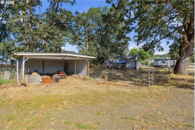 267 NW Woods Ln, Dallas, OR 97338 - Photo 32