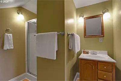 3445 NE Hassalo St, Portland, OR 97232 - Photo 32