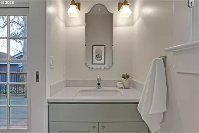 3445 NE Hassalo St, Portland, OR 97232 - Photo 22