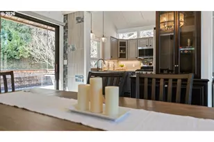 1320 Ingersoll St, Coos Bay, OR 97420 - Photo 8