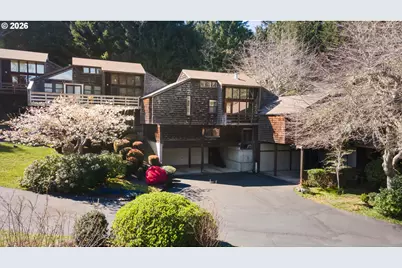 1320 Ingersoll St, Coos Bay, OR 97420 - Photo 4